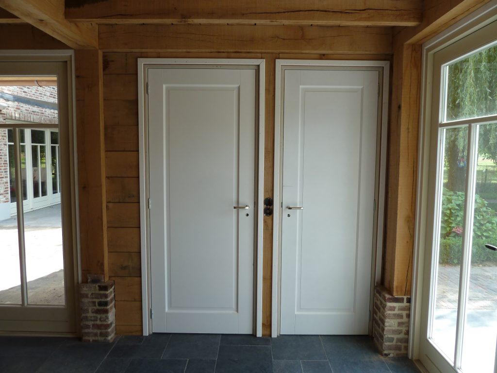 Eikenhouten aanbouw