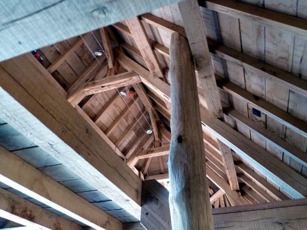 Eikenhouten aanbouw