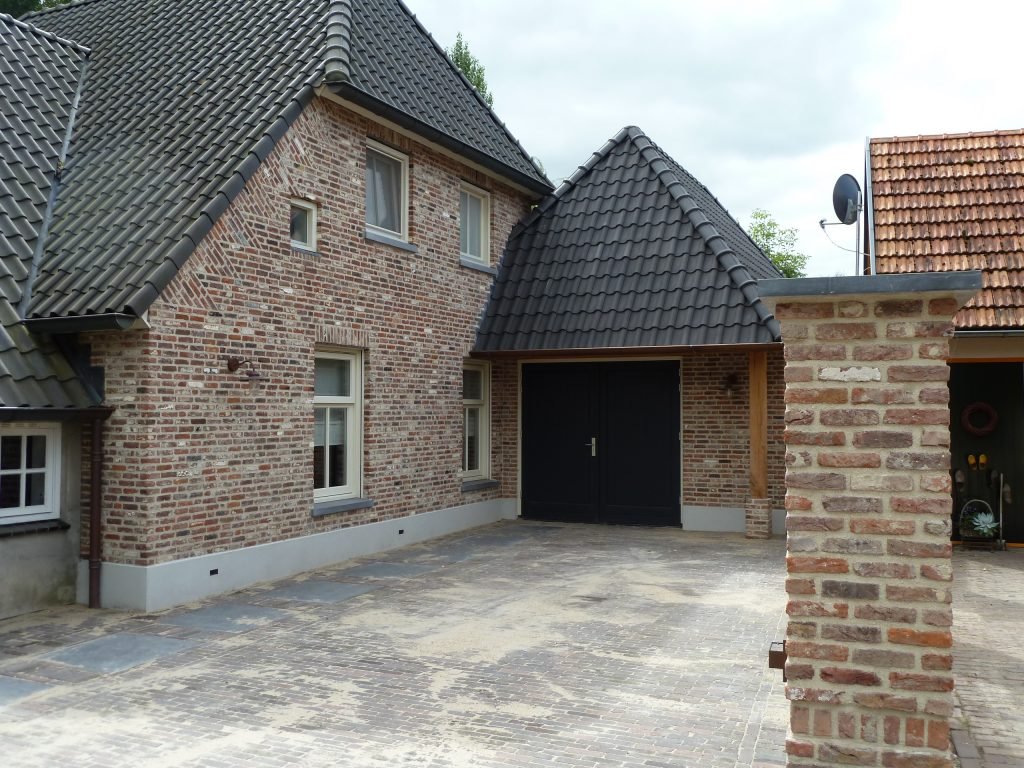 Eikenhouten aanbouw