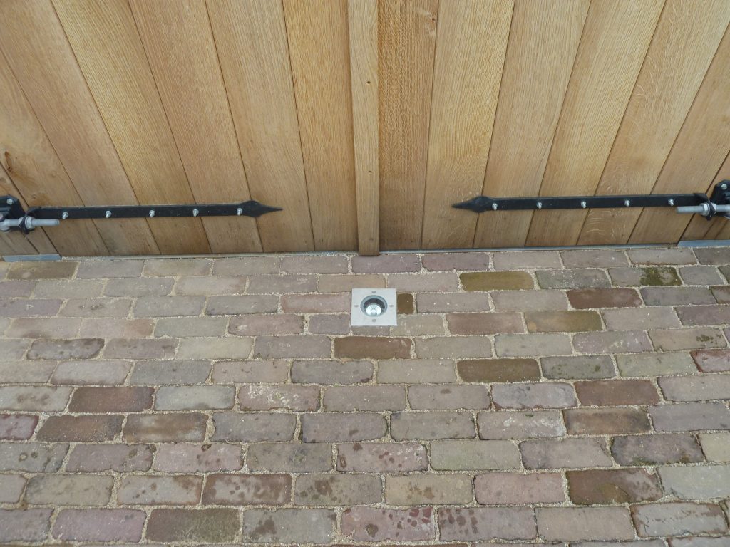 Eikenhouten tuinhuis
